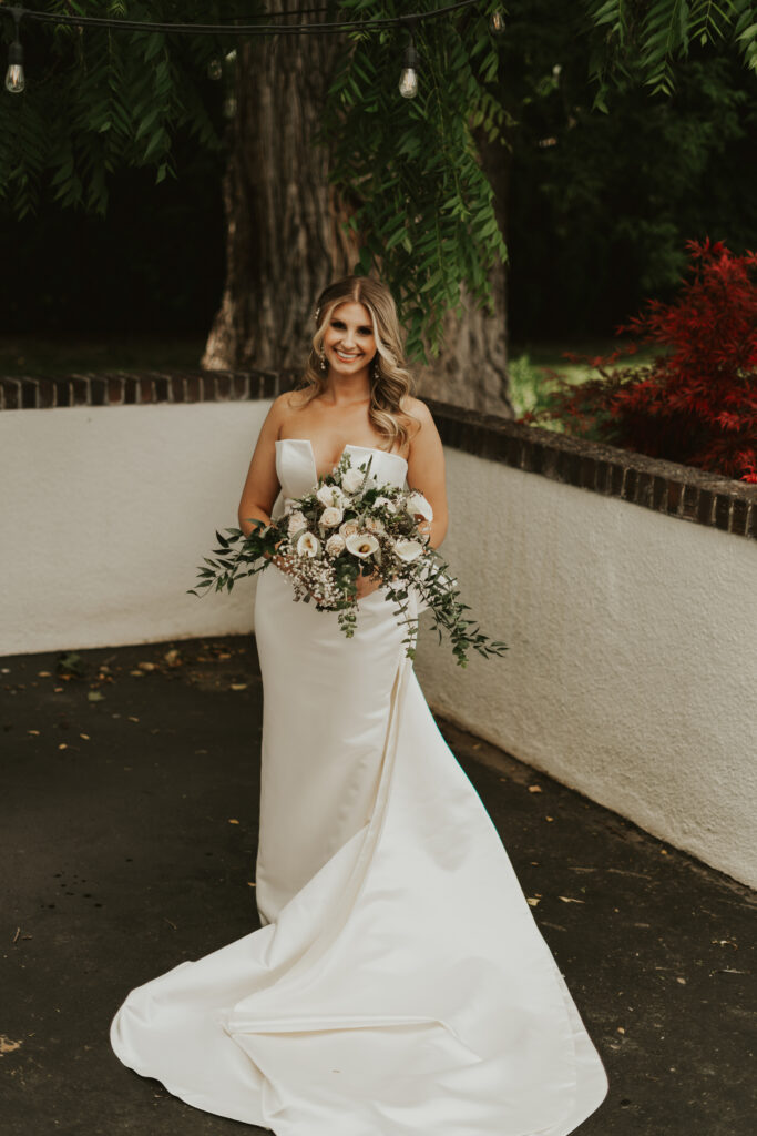 luxury idaho cottage wedding